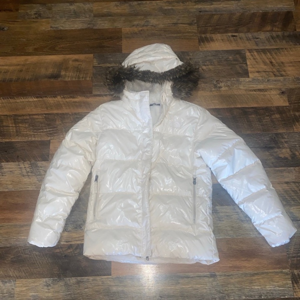 The North Face Cream puffer Jacket - Picture 1 of 5